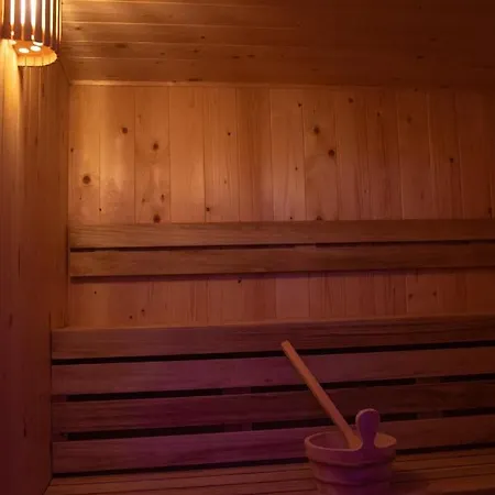 Anima Antiqua Relais & *